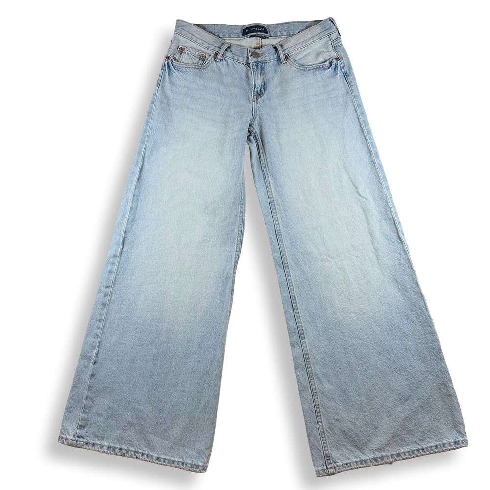 Aeropostale Super Low Rise Ultra Wide Leg Jeans Light Wash Denim 4 Short Y2K